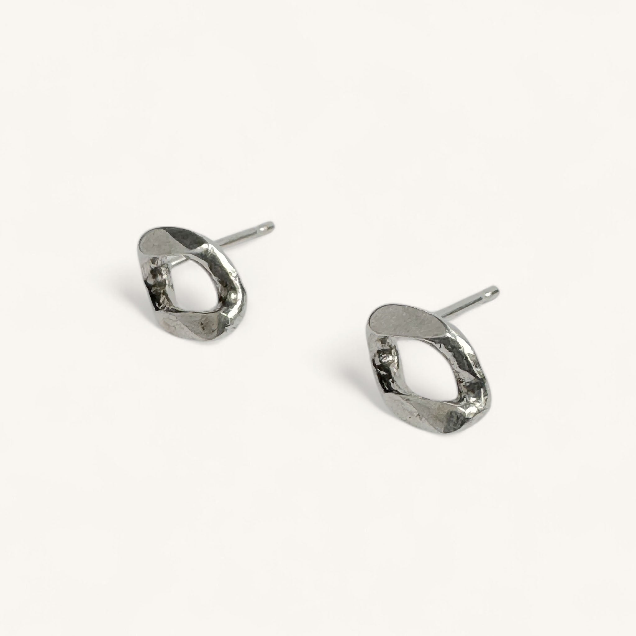 Jennifer Loiselle mini curb stud earrings in silver