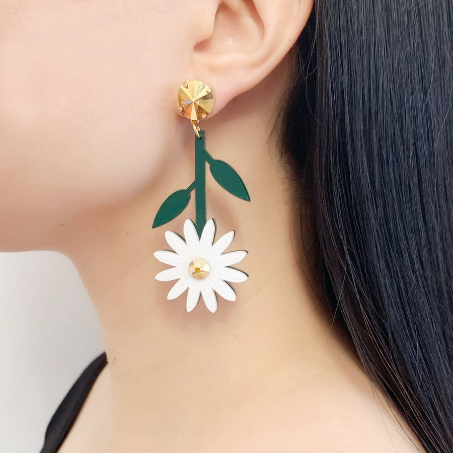 Jennifer Loiselle laser cut perspex daisy flower earrings