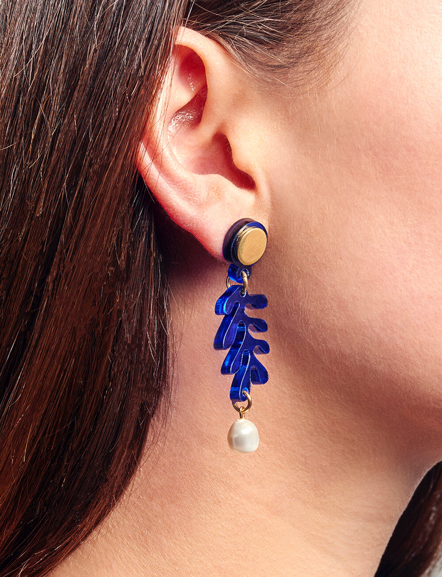 Jennifer Loiselle mini tendril Matisse pearl earrings