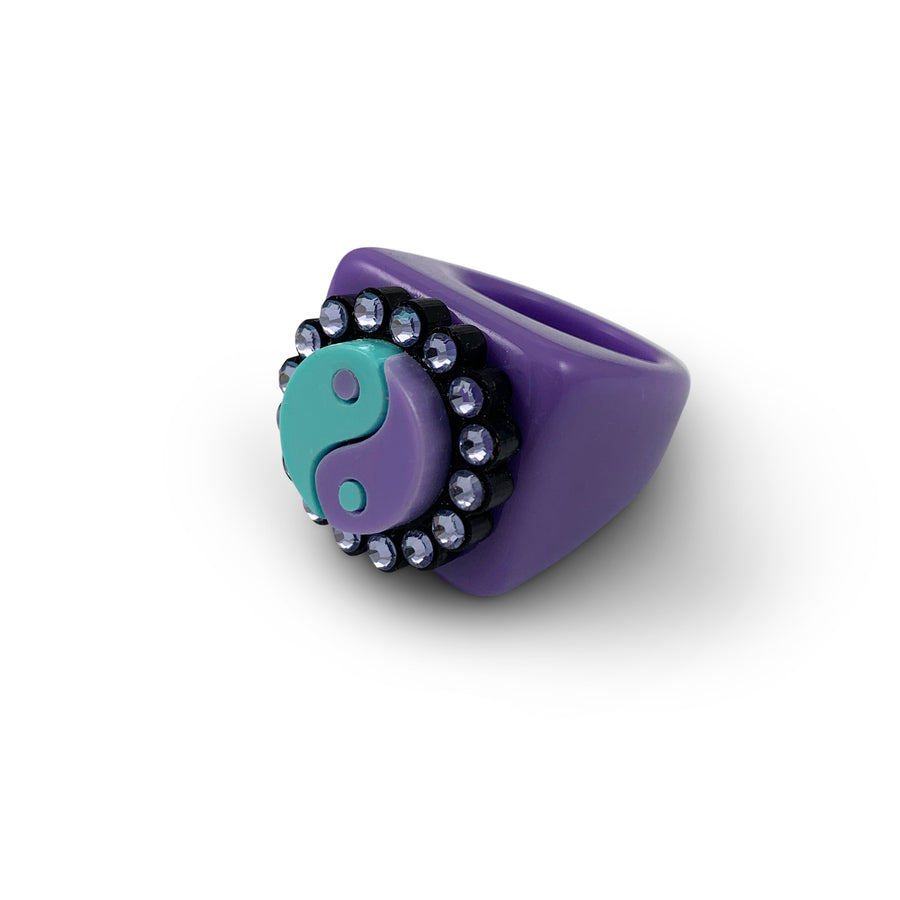 Jennifer Loiselle Yin Yang Chunky 90s Resin Ring
