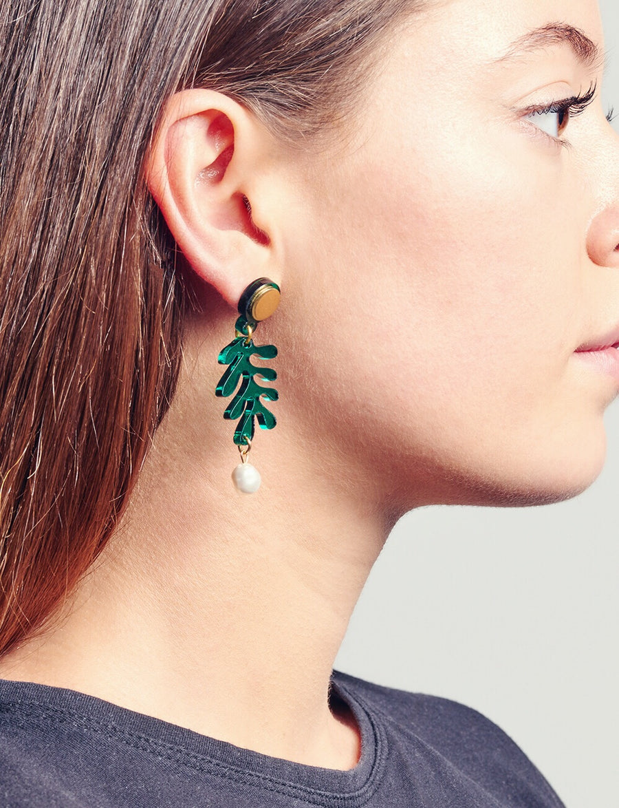 Jennifer Loiselle mini tendril Matisse pearl earrings